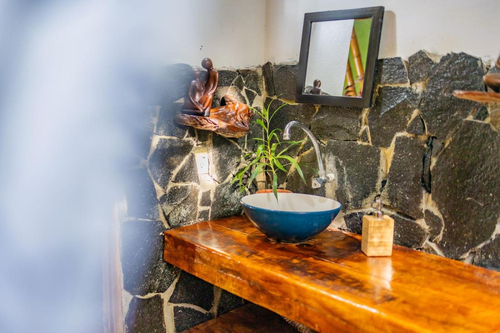 Eco-Lodge Deseo Bamboo 圣卡塔利娜岛 外观 照片