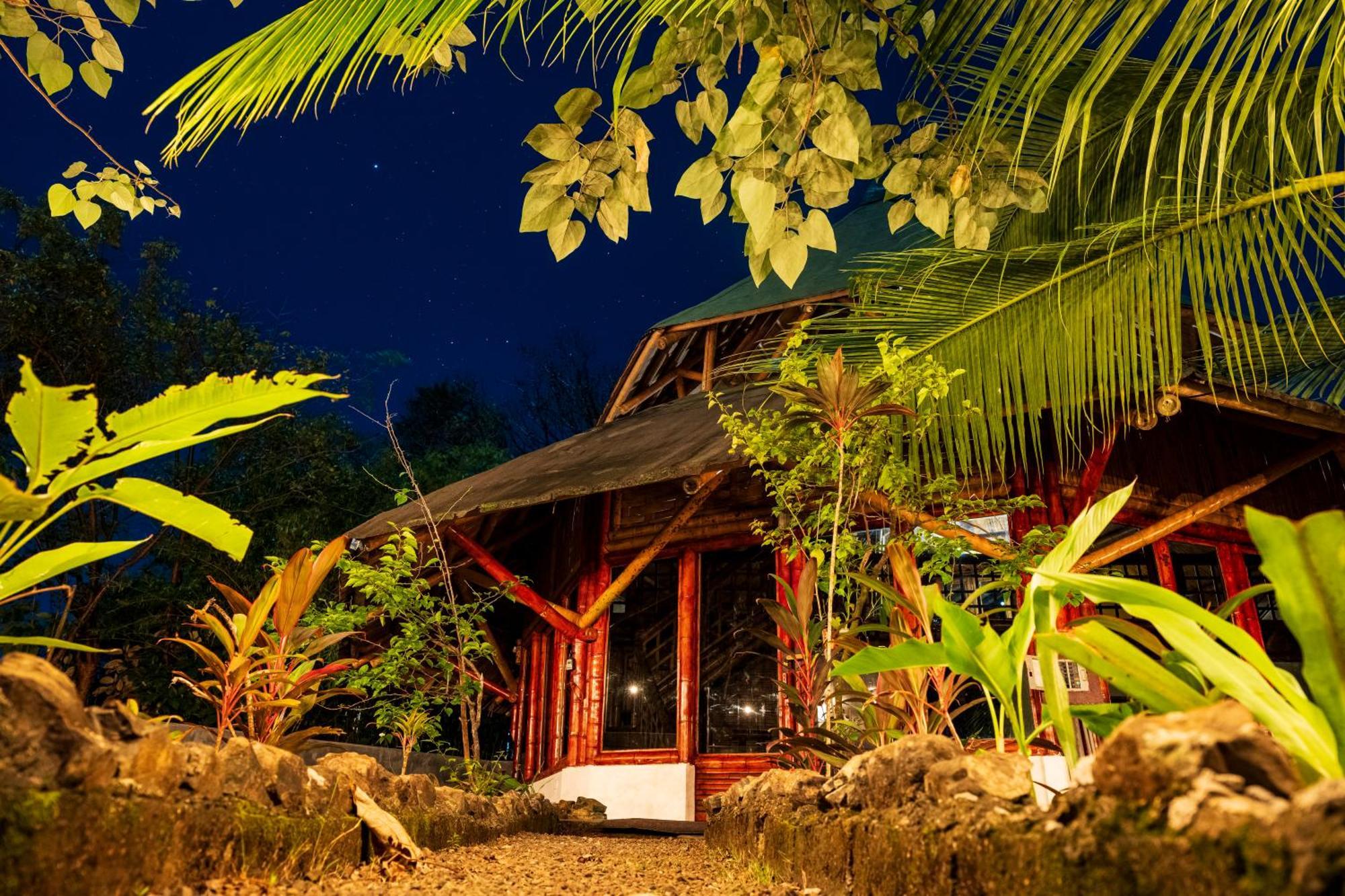 Eco-Lodge Deseo Bamboo 圣卡塔利娜岛 外观 照片