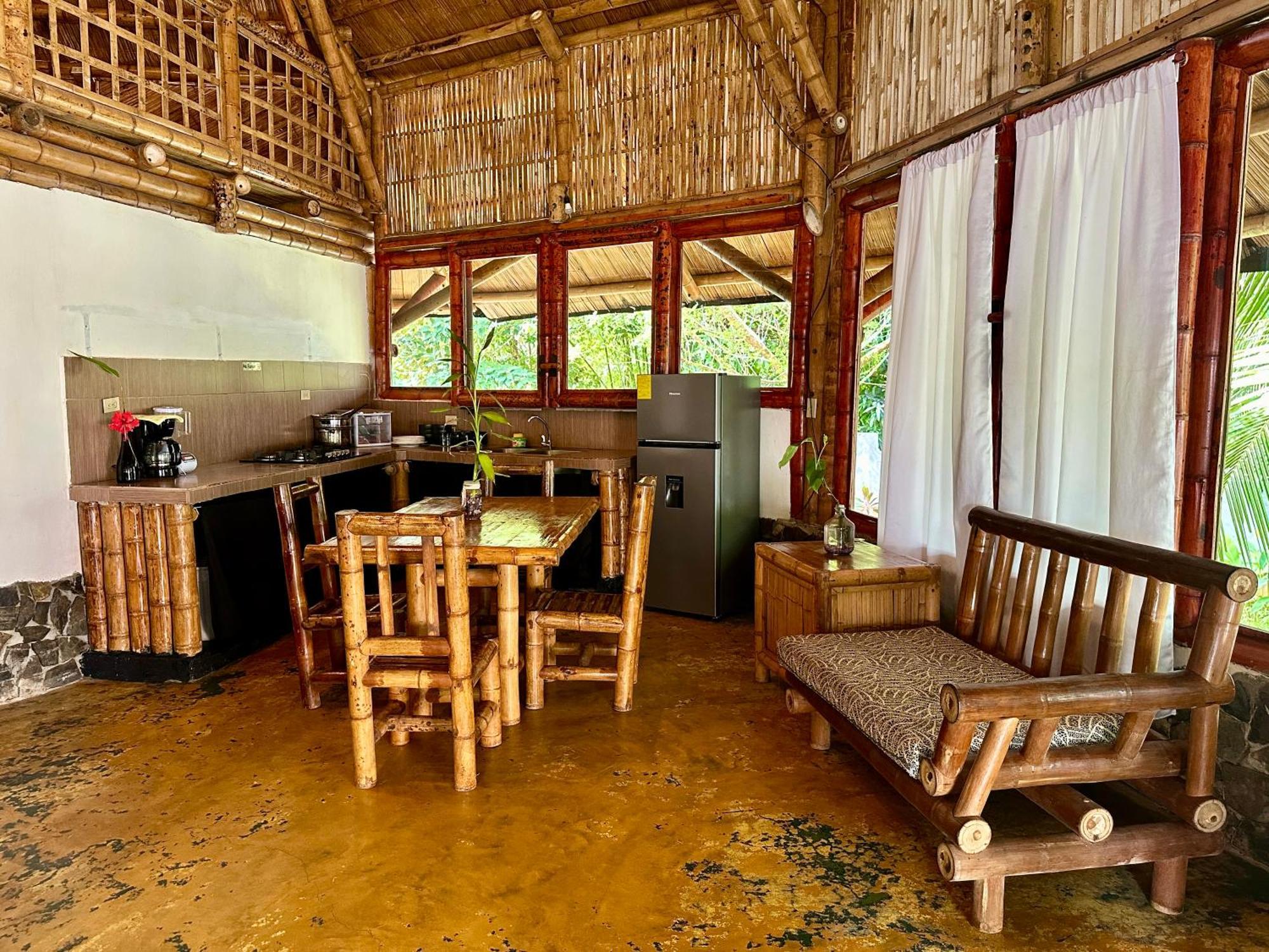 Eco-Lodge Deseo Bamboo 圣卡塔利娜岛 外观 照片