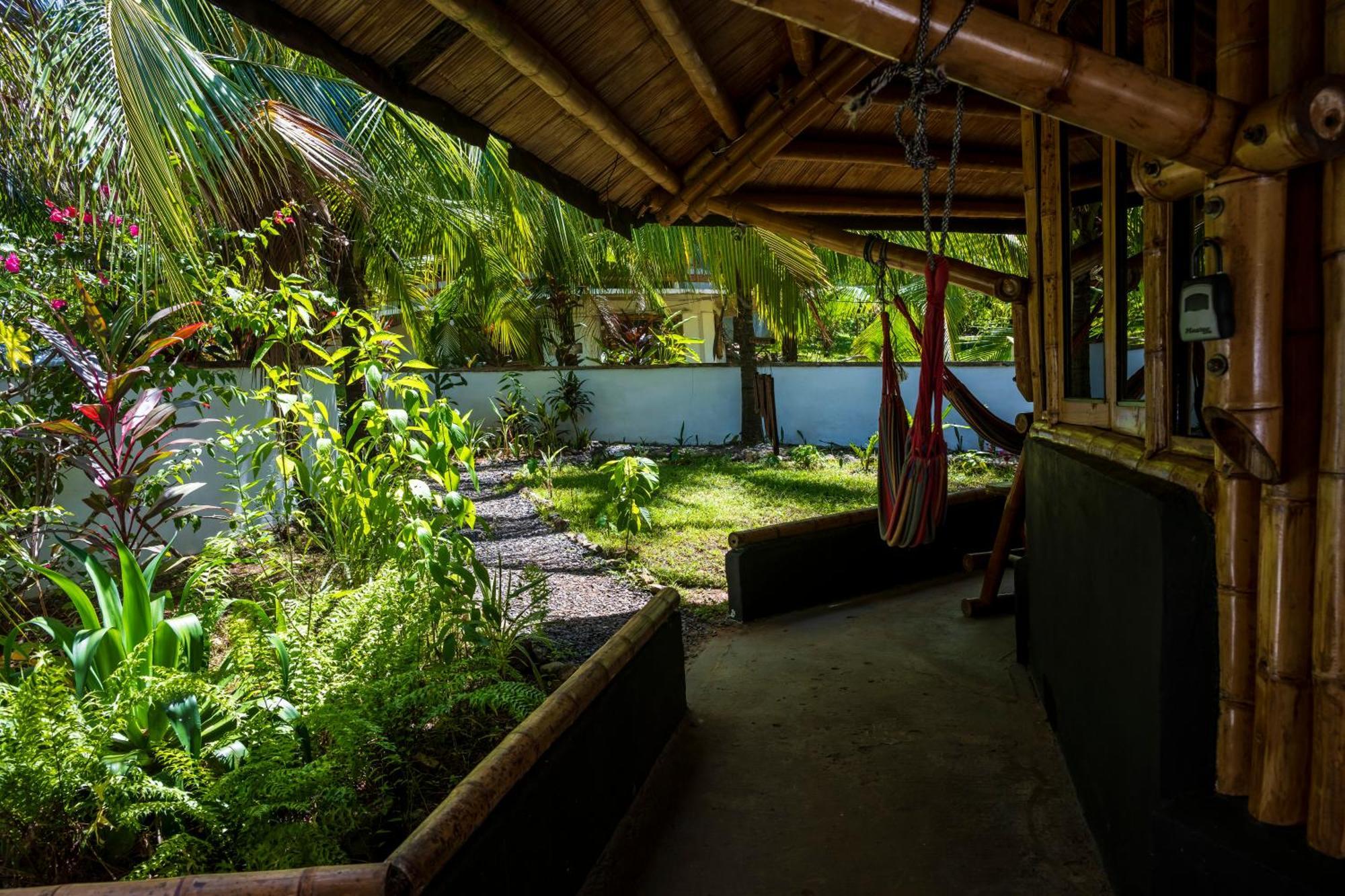 Eco-Lodge Deseo Bamboo 圣卡塔利娜岛 外观 照片